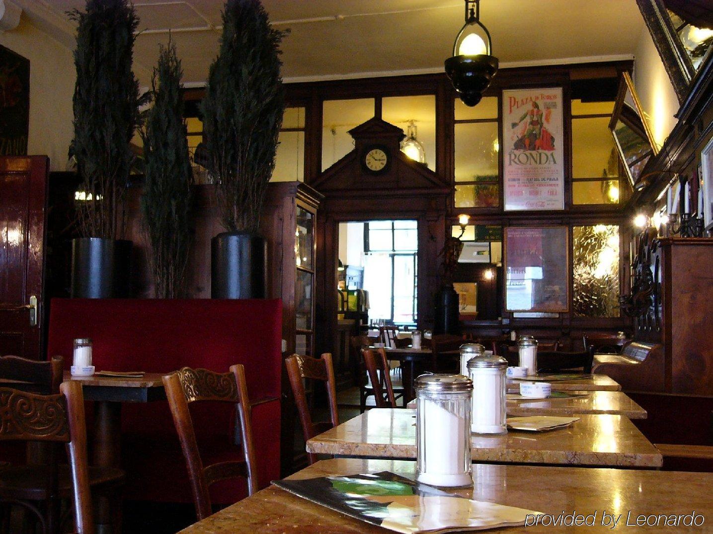 Hotel Orphee - Grosses Haus 레겐스부르크 레스토랑 사진
